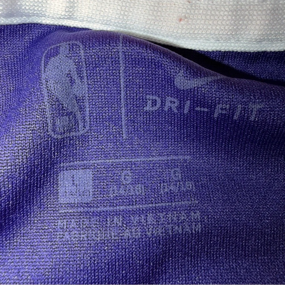 Nike‎ Phoenix suns Devin Booker jersey number 1. Youth size large or women’s S